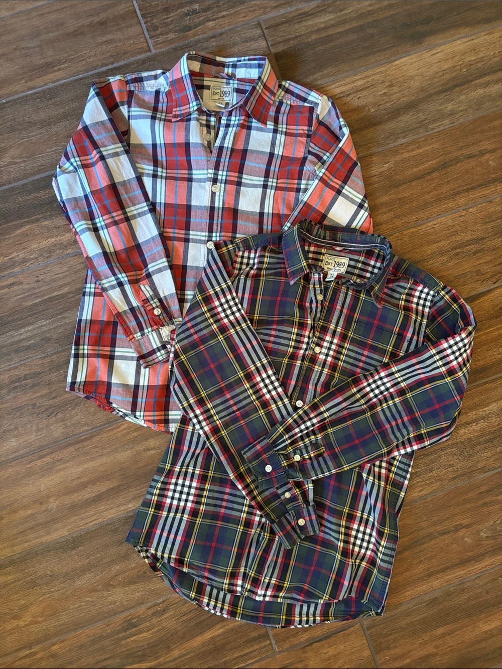EUC The Children’s Place Boys’ Plaid Button-Down Shirts Lot (2)